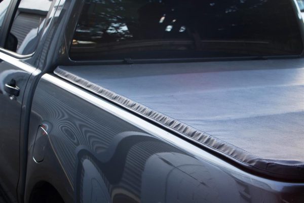Toyota Hilux Tonneau Cover Clip In