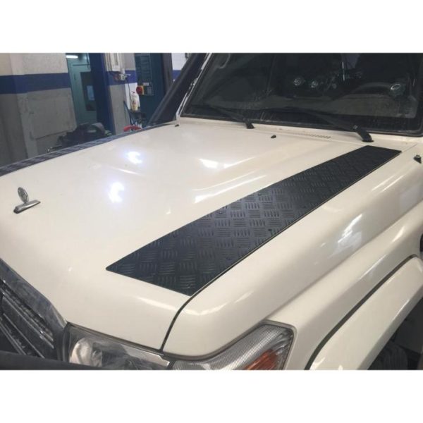 UBA LC70 BONNET GUARD