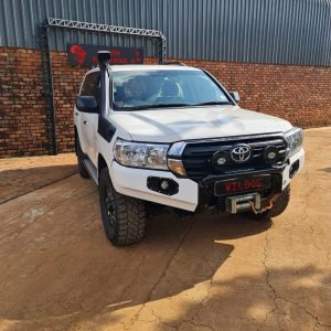 Front Replacement Bumper (LC200 VX Face Lift) Color matched with nudge