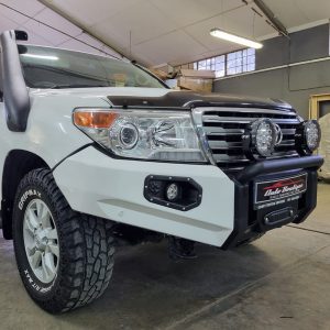 Front Replacement Bumper (LC200 VX PRE) Color matched with nudge