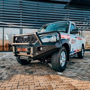 Front Replacement Hunter Bumper (Mahindra S10 Pickup) with nudge
